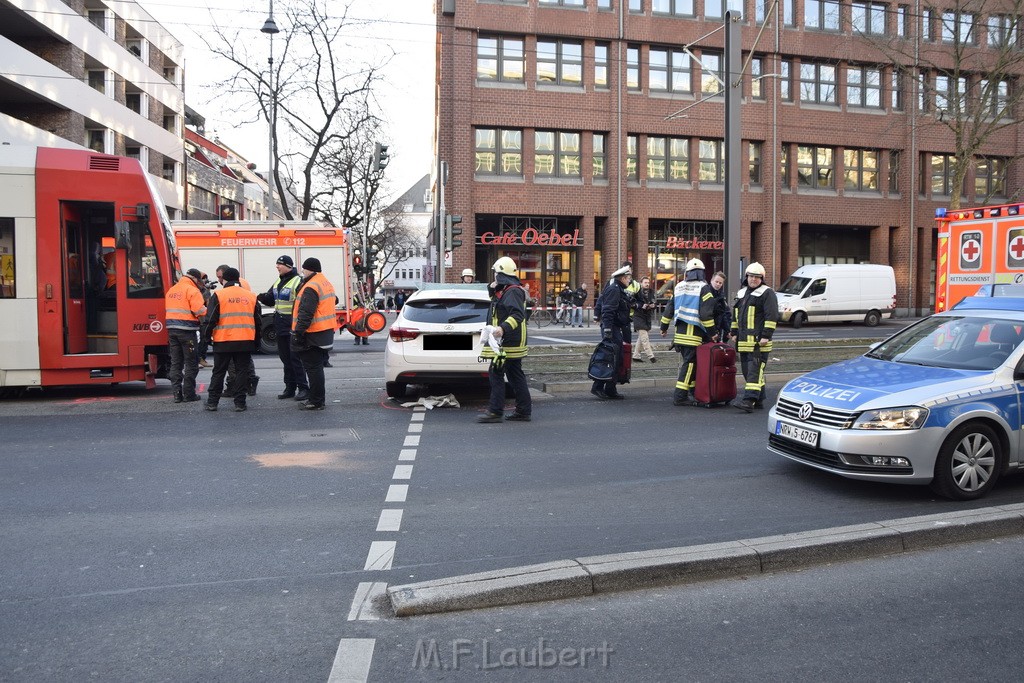 VU PKW Strab Koeln Mitte Pipinenstr Hohestr P124.JPG - Miklos Laubert